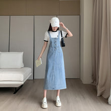 Load image into Gallery viewer, Loose, casual and versatile denim suspender skirt
