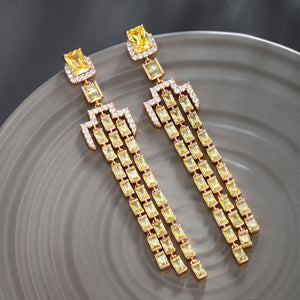 Luxurious Catwalk Retro Earrings