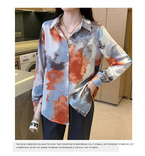 Load image into Gallery viewer, Retro lapel long-sleeved printed tie-dye style shirt commuter top
