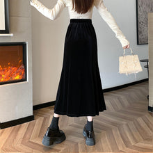 Load image into Gallery viewer, Gold velvet mid-length high-waisted slimming fishtail skirt
