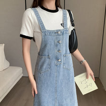 Load image into Gallery viewer, Loose, casual and versatile denim suspender skirt
