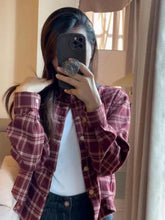 Load image into Gallery viewer, Retro high-end plaid long-sleeved shirt jacket
