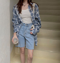 Load image into Gallery viewer, Plaid long sleeve sun protection loose casual lazy style shirt
