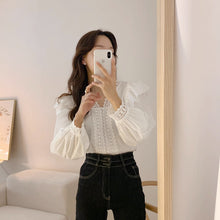 Load image into Gallery viewer, Elegant lace V-neck spliced with ruffles, loose casual puff sleeve lining
