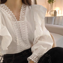 Load image into Gallery viewer, Elegant lace V-neck spliced with ruffles, loose casual puff sleeve lining
