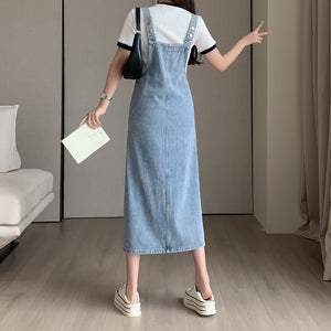 Loose, casual and versatile denim suspender skirt