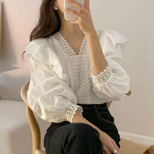 Elegant lace V-neck spliced with ruffles, loose casual puff sleeve lining