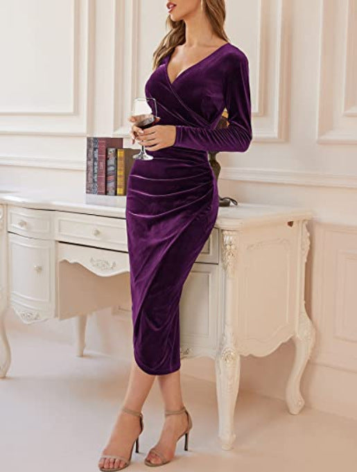 Barbara | Sophisticated Velvet Dress with Long Sleeves and Ruched Waist