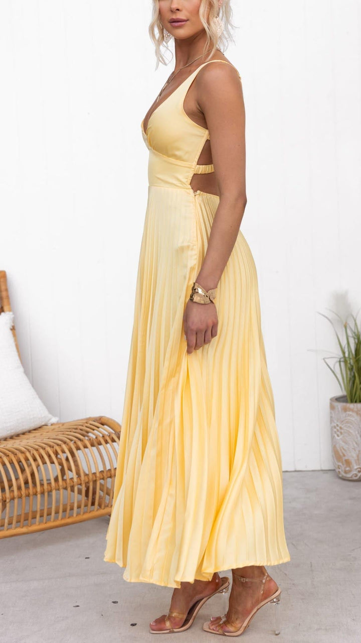 Brenda | Relaxed Pleated Cinched Waist Holiday Dress