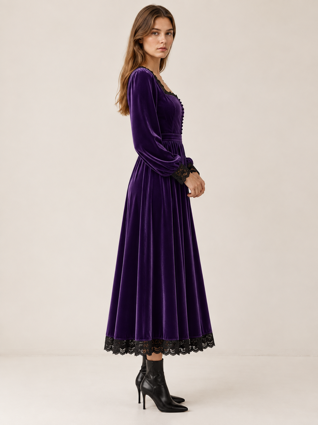 Charlotte | Chic Square Neck Long Sleeve Midi Christmas Dress