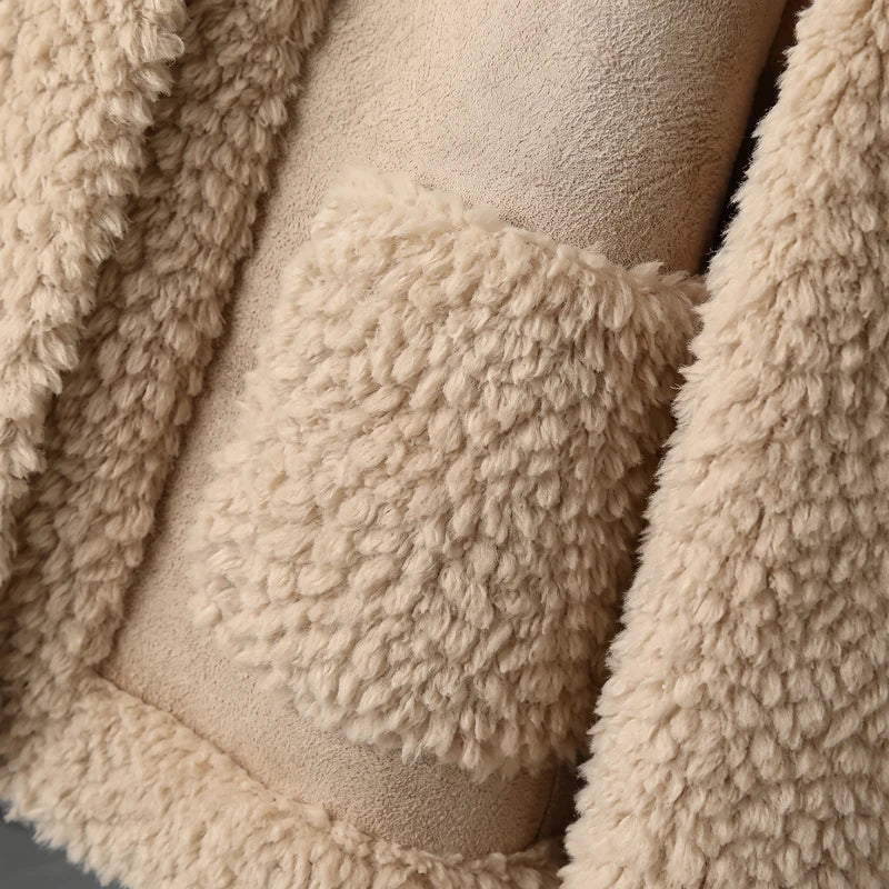Charlotte | Stylish Boxy Sherpa Jacket Women