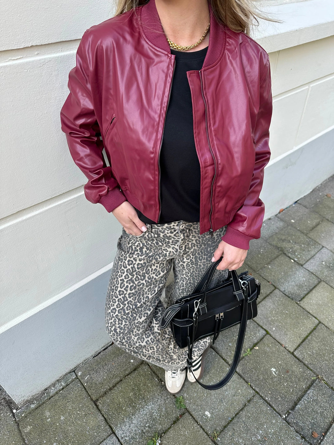Diane | Stylish Cropped Leather Bomber Jacket with Ribbed Cuffs
