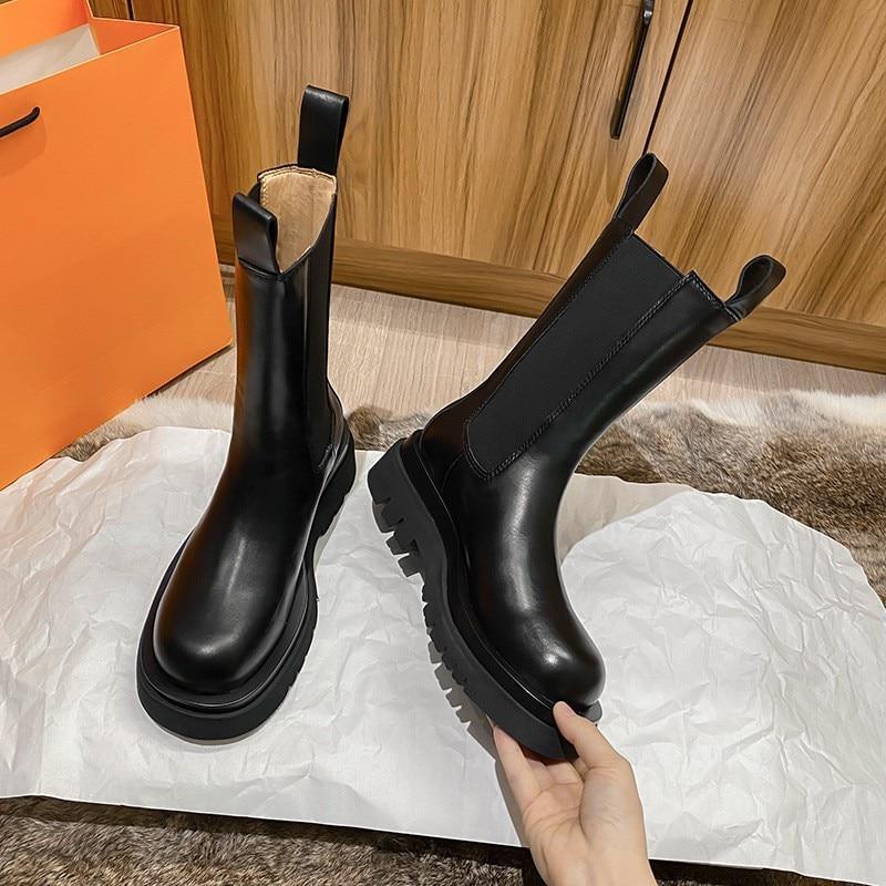 Donna | Chic Platform Lug Sole Combat Boots for Women