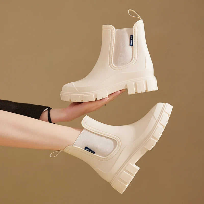 Donna | Chic Waterproof Chelsea Lug Sole Rain Boots