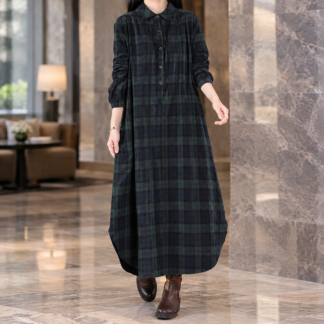 Donna | Effortless Plaid Long Sleeve Maxi Christmas Dress