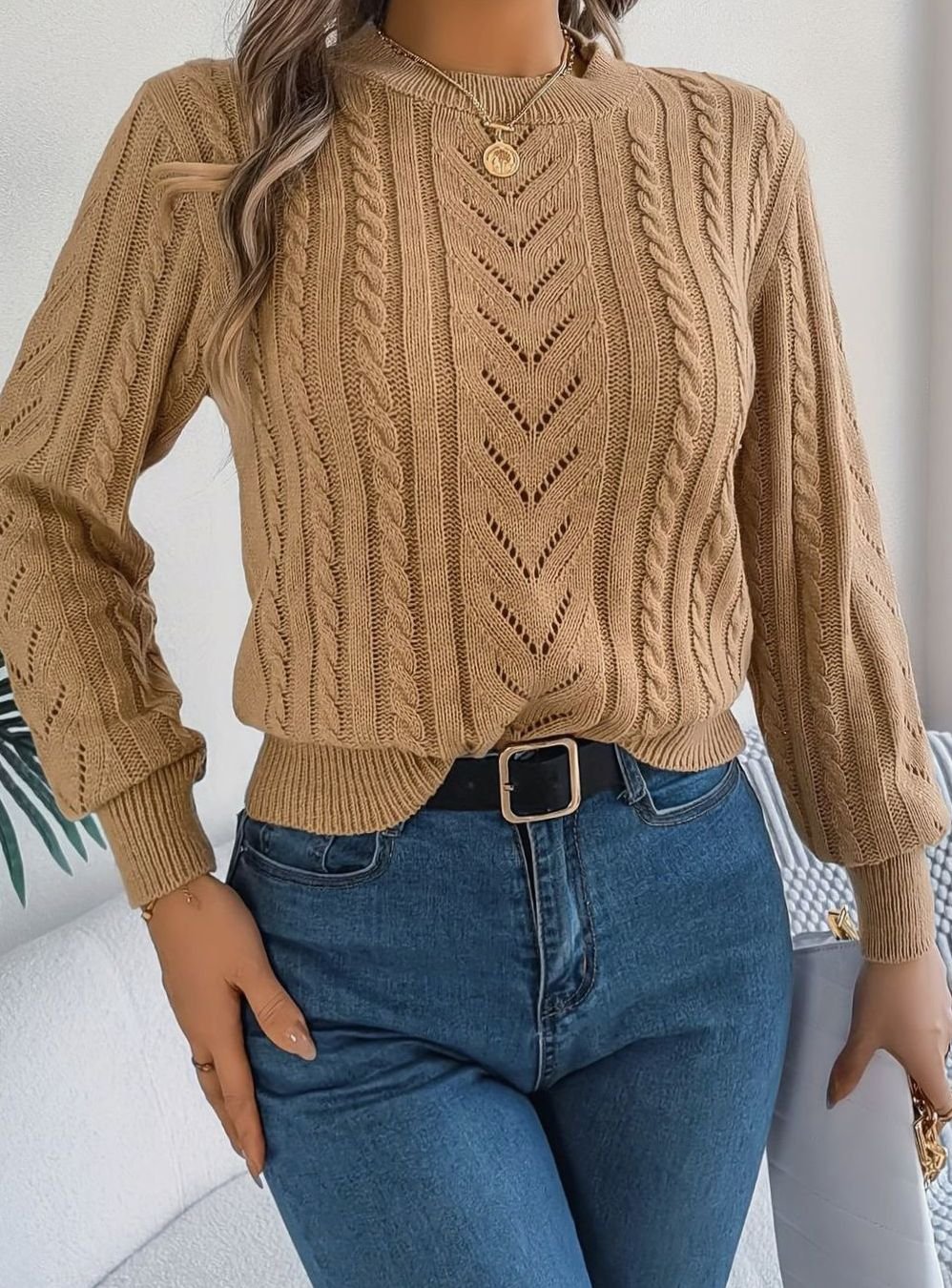 Evelyn | Elegant Cable-Knit Christmas Sweater Women Crew Neck Pullover