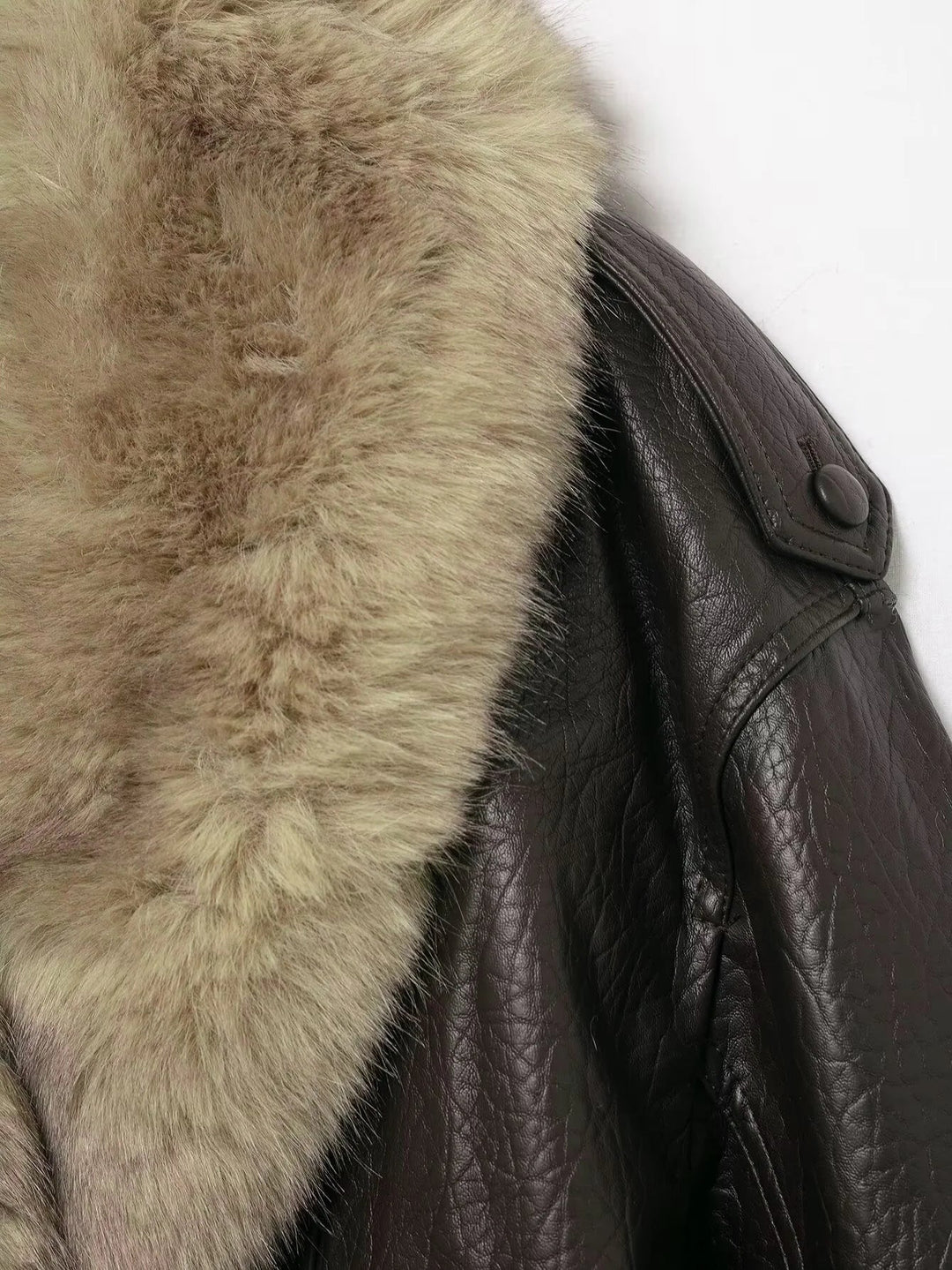 Joyce | Timeless Plush Collar Double-Breasted Leather Jacket