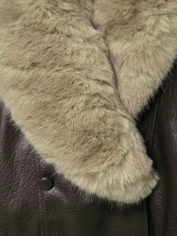 Joyce | Timeless Plush Collar Double-Breasted Leather Jacket