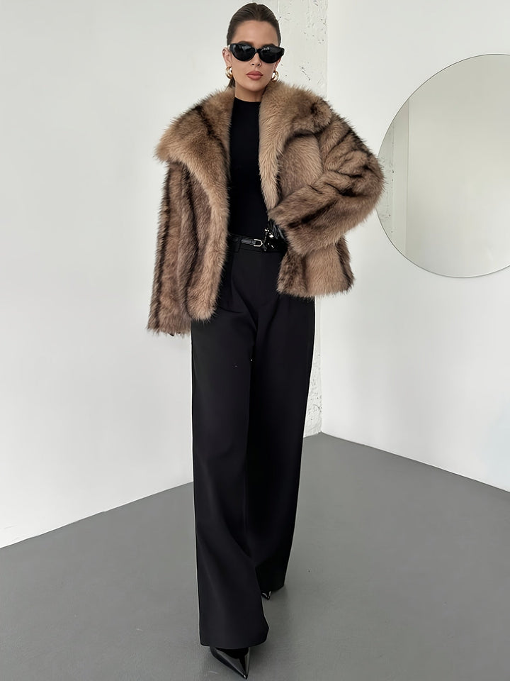 Judith | Sophisticated Oversized Cropped Notch Collar Fur Coat