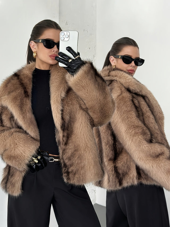Judith | Sophisticated Oversized Cropped Notch Collar Fur Coat