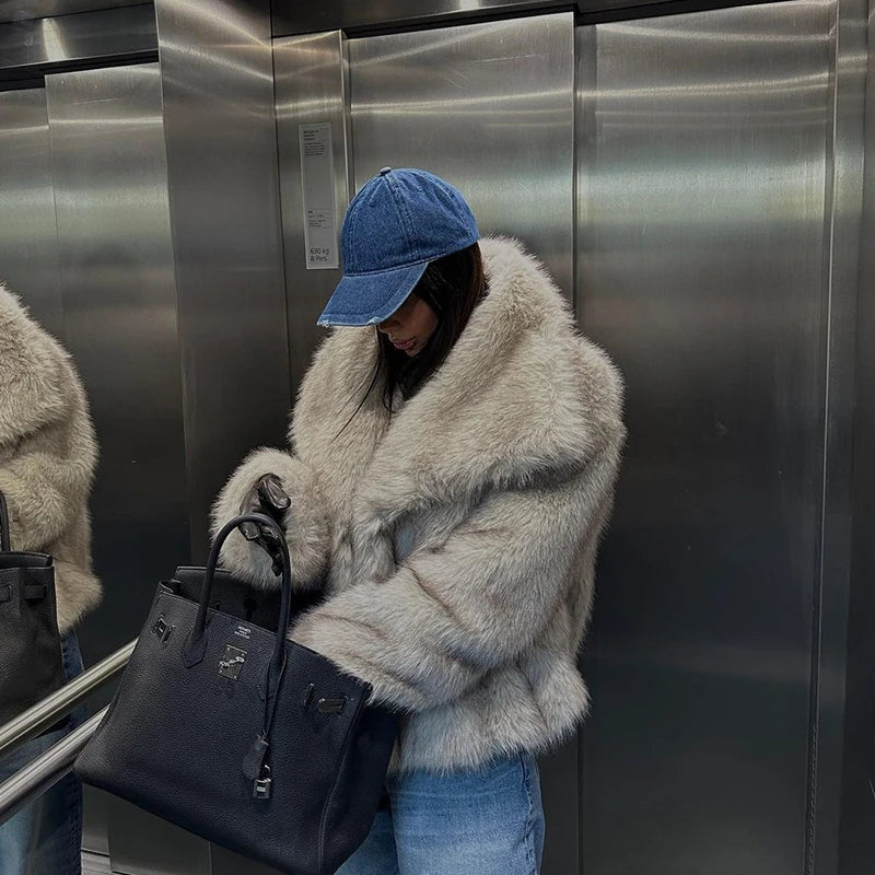 Julia | Stylish Oversized Shawl Collar Faux Fur Coat