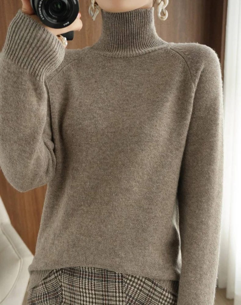 Karen | Polished Ribbed Trim Long Sleeve Turtleneck Sweater