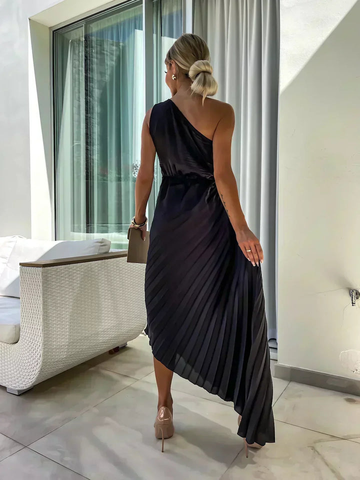Laura | Graceful One-Shoulder Pleated Maxi Christmas Dress