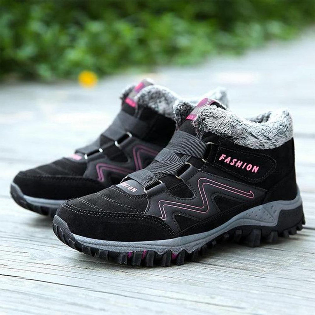 Laura | Plush-Lined Ankle Snow Boots with Straps