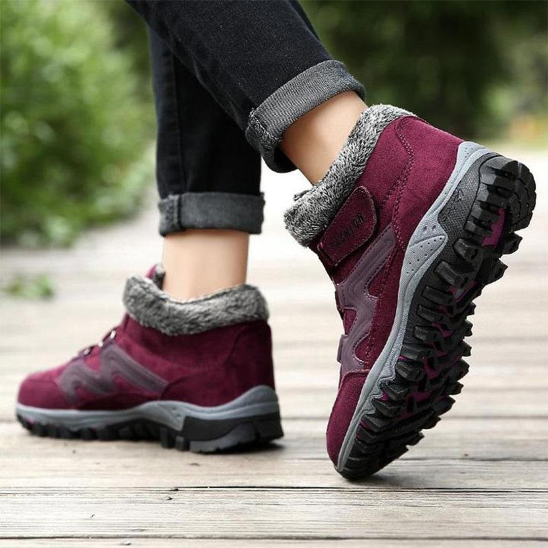 Laura | Plush-Lined Ankle Snow Boots with Straps