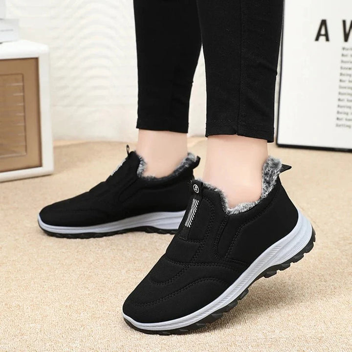 Lisa | Effortless Plush-Lined Slip-On Ankle Snow Boots