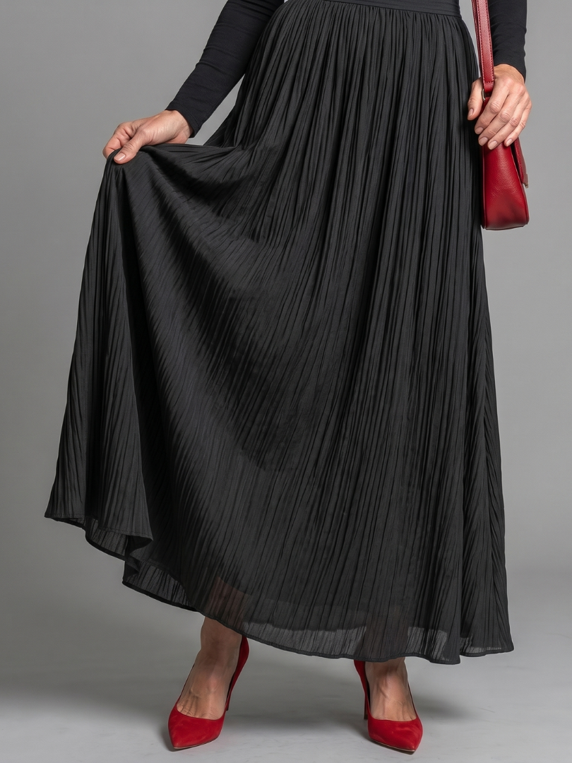 Marilyn | Classic Pleated Turtleneck Midi Winter Dress