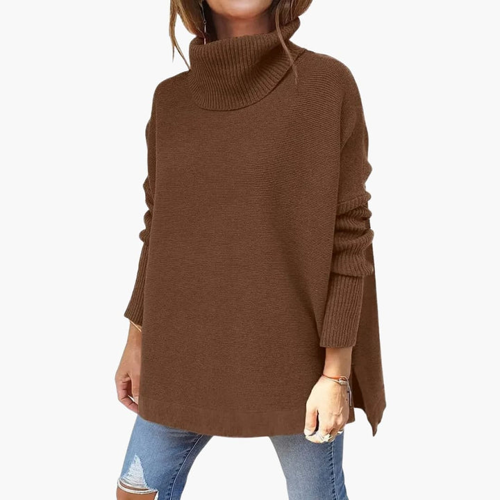 Victoria | Refined Oversized Sweatshirt with Cowl Turtleneck