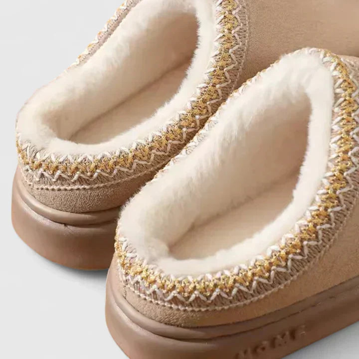 Wayne | Plush-Lined Slip-On Mens Slippers