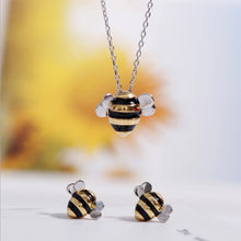 Load image into Gallery viewer, Bee Inspired 925 Silver Necklace Set
