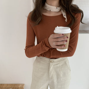 2021 Autumn Round Neck Curled Sweater