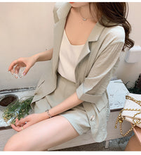 Load image into Gallery viewer, Koren Version Mid-sleeve Solid Color Three-piece Suit
