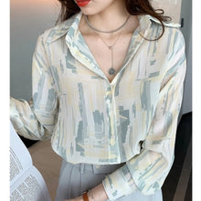 Load image into Gallery viewer, Wild French Design Sense Niche Slim Long-sleeved Blouse
